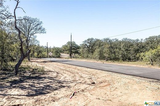 1.5 Acres of Residential Land for Sale in Gonzales, Texas