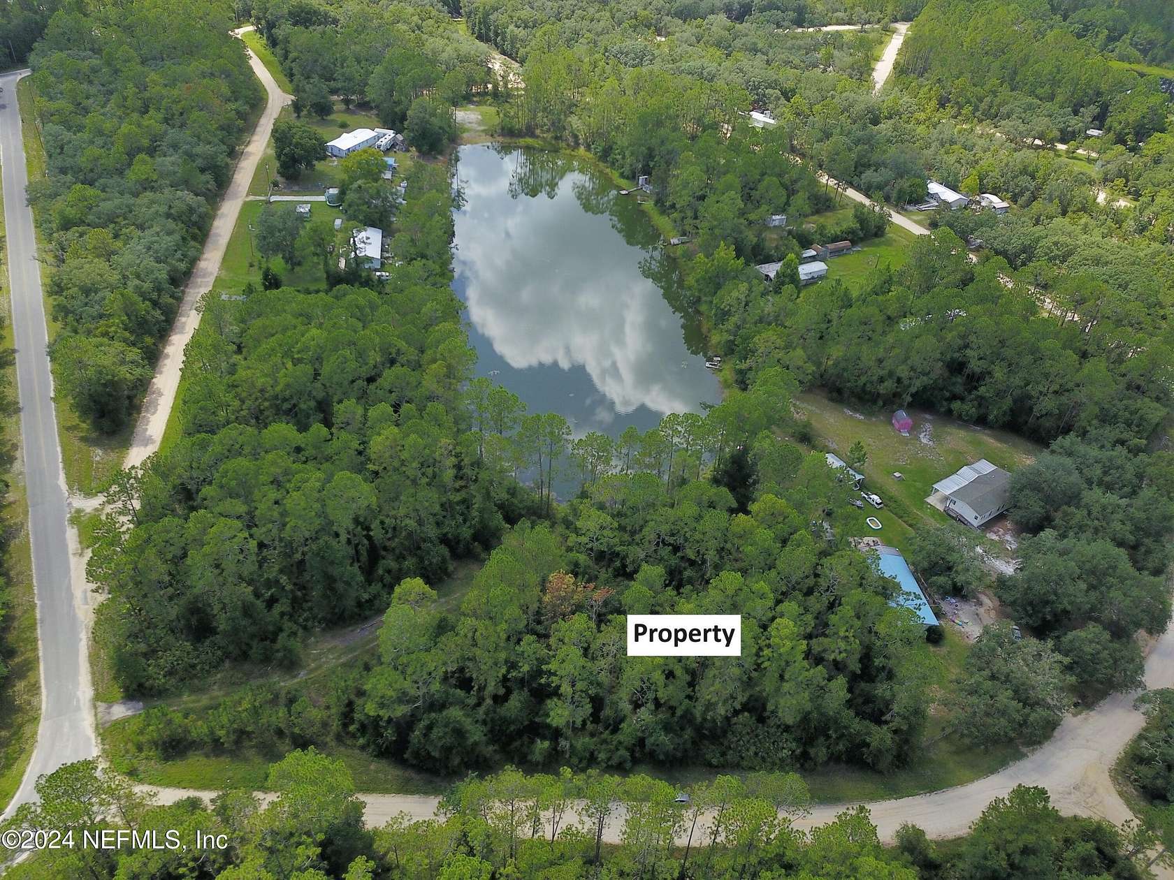 0.26 Acres of Land for Sale in Interlachen, Florida