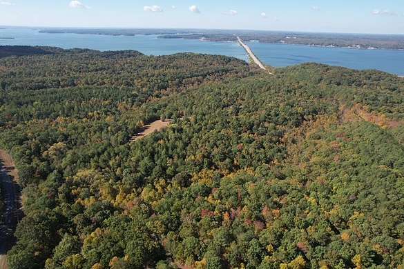 98.4 Acres of Land for Sale in Dover, Tennessee