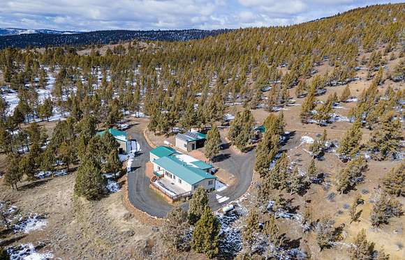 5.7 Acres of Residential Land with Home for Sale in Prineville, Oregon