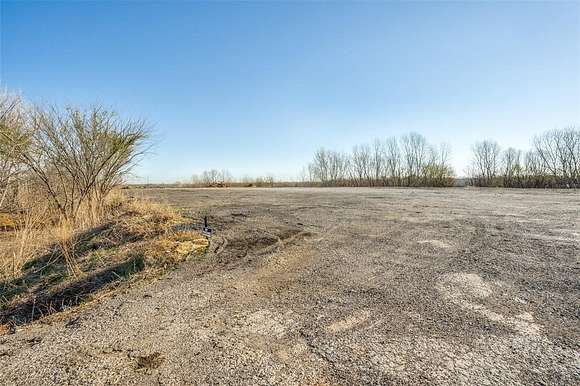 4.1 Acres of Improved Commercial Land for Sale in Grand Prairie, Texas