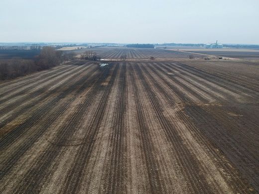 138 Acres of Agricultural Land for Sale in Harvard, Illinois - LandSearch