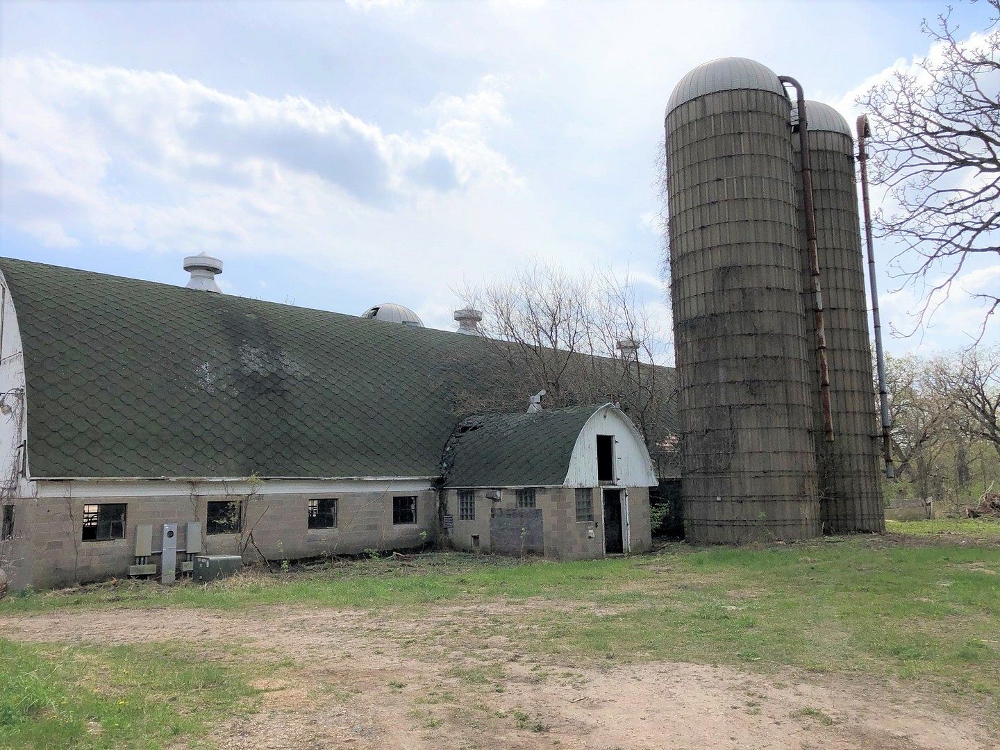40 Acres of Agricultural Land for Sale in Harvard, Illinois