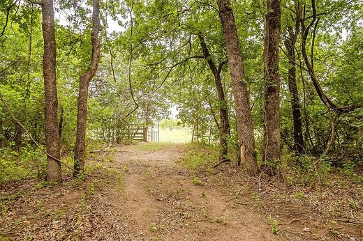 10.1 Acres of Land for Sale in Stephenville, Texas