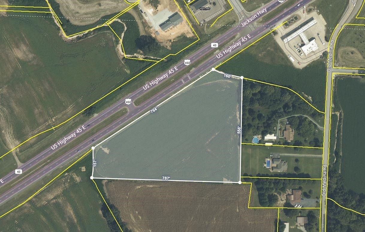 6.9 Acres of Mixed-Use Land for Sale in Medina, Tennessee