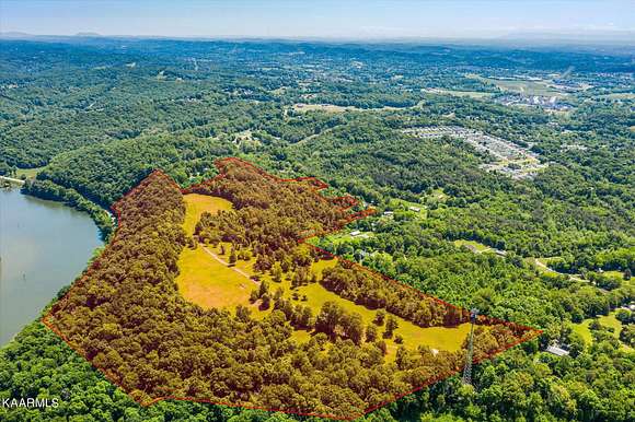 68.9 Acres of Agricultural Land for Sale in Knoxville, Tennessee