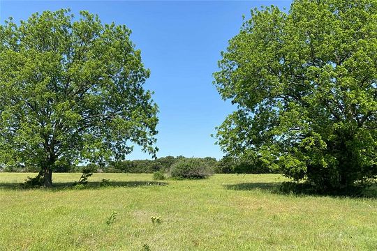 20 Acres of Recreational Land for Sale in Callisburg, Texas