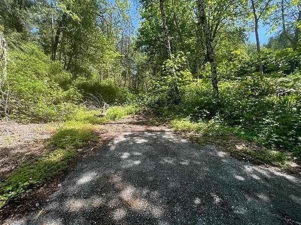76.7 Acres of Recreational & Residential Land for Sale in Gasquet, California