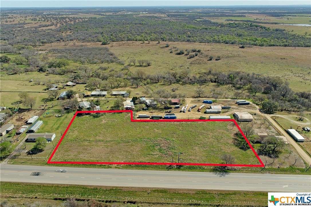 3.524 Acres of Residential Land for Sale in Gonzales, Texas