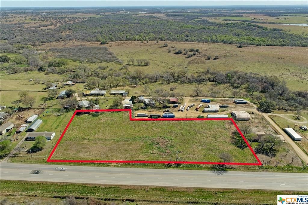 3.5 Acres of Residential Land for Sale in Gonzales, Texas