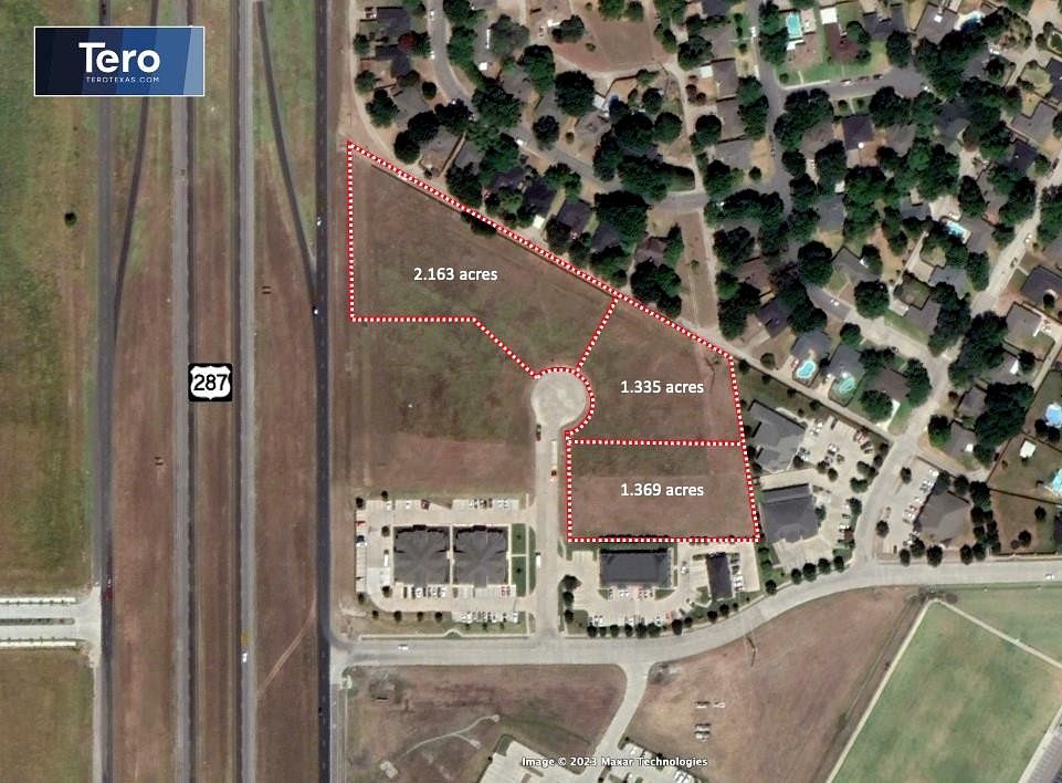 1.4 Acres of Commercial Land for Sale in Waxahachie, Texas