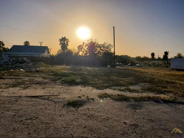 0.11 Acres of Commercial Land for Sale in Bakersfield, California