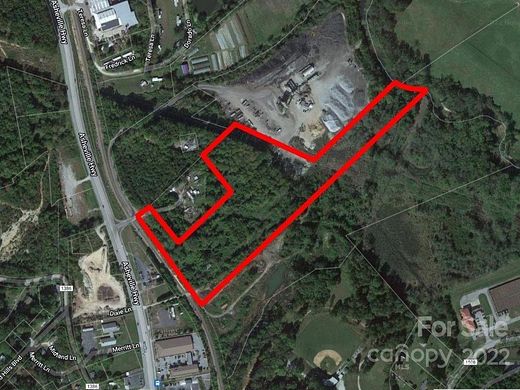 14.9 Acres of Commercial Land for Sale in Hendersonville, North Carolina