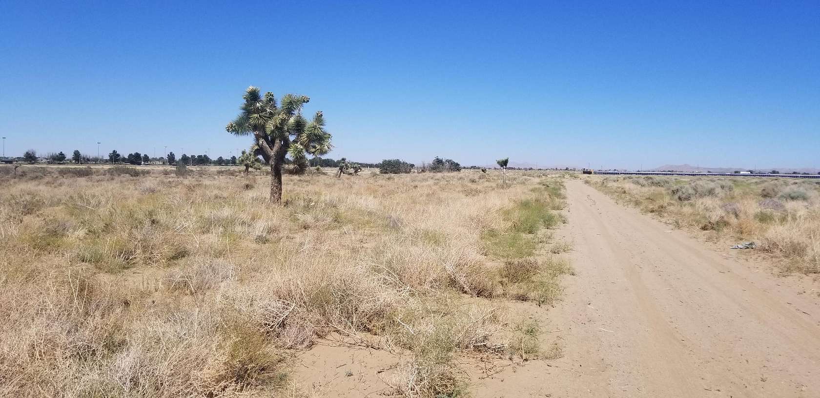 2.55 Acres of Commercial Land for Sale in Palmdale, California