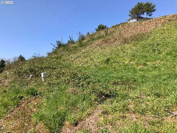 0.19 Acres of Residential Land for Sale in Bay City, Oregon