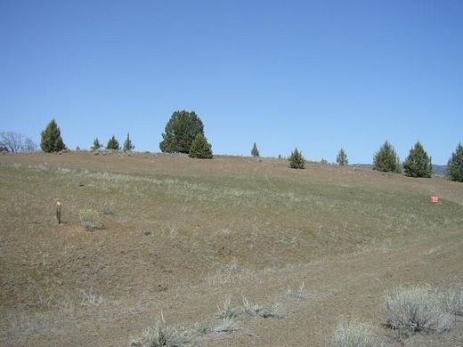 2.6 Acres of Residential Land for Sale in Hornbrook, California