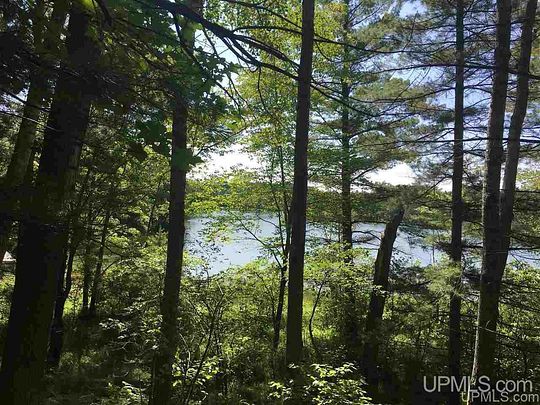 4.4 Acres of Residential Land for Sale in Iron Mountain, Michigan