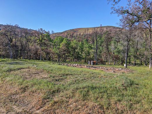 30 Acres of Land for Sale in Platina, California