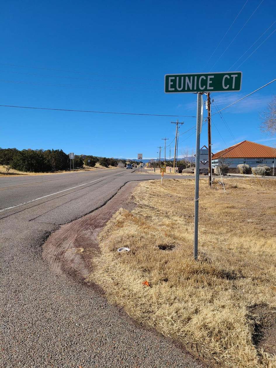 0.98 Acres of Commercial Land for Sale in Edgewood, New Mexico