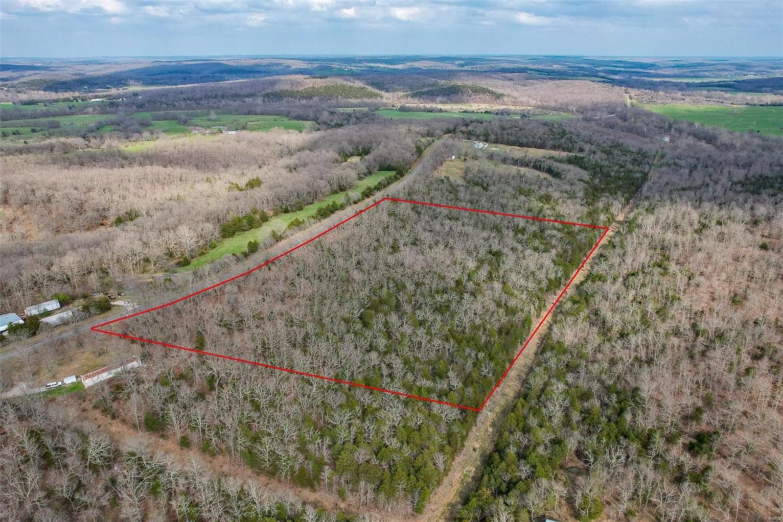 10 Acres of Recreational Land for Sale in Lebanon, Missouri