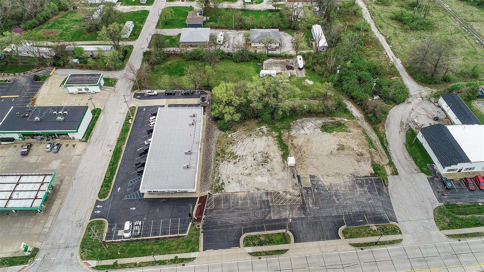 1.932 Acres of Commercial Land for Sale in Pacific, Missouri