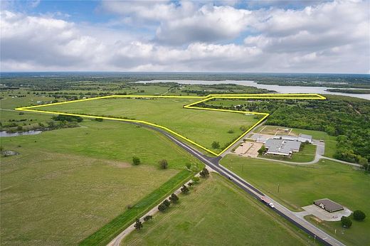 124 Acres of Land for Sale in Bells, Texas