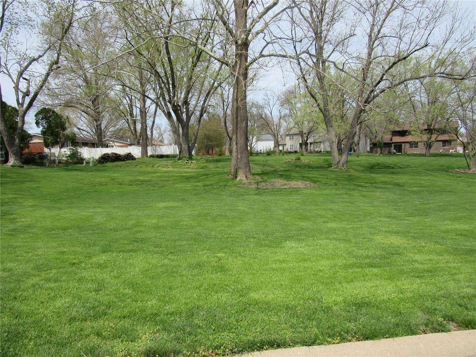 Residential Land for Sale in Godfrey, Illinois