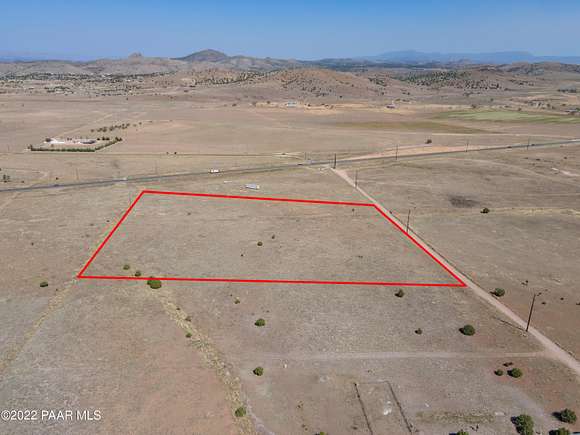 7.99 Acres of Commercial Land for Sale in Chino Valley, Arizona