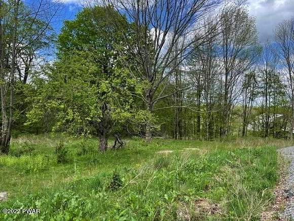 13.5 Acres of Recreational Land for Sale in Lake Como, Pennsylvania