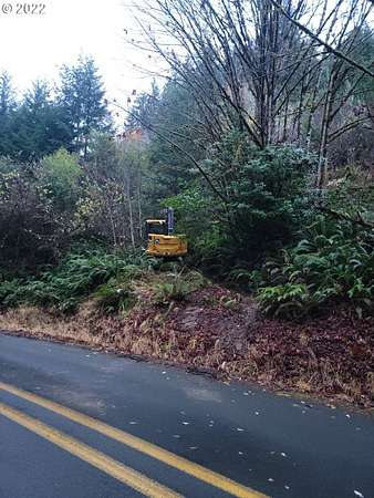 9.6 Acres of Residential Land for Sale in Myrtle Point, Oregon