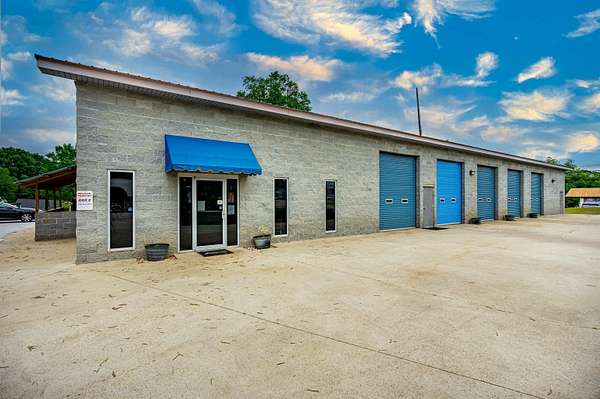 2 Acres of Improved Commercial Land for Sale in LaGrange, Georgia