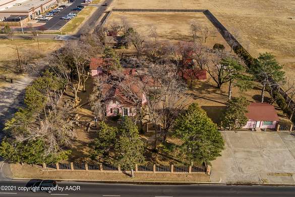 2.5 Acres of Residential Land with Home for Sale in Amarillo, Texas