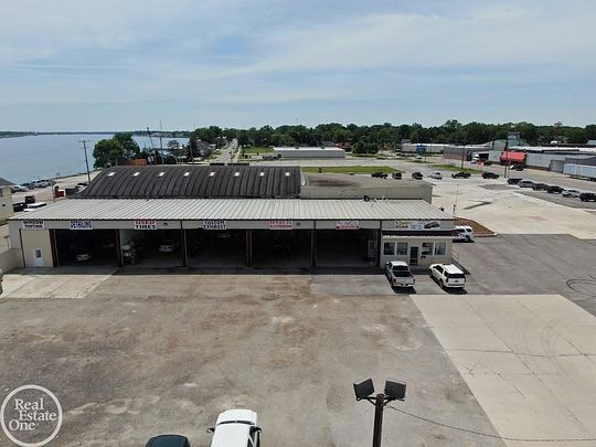 2.9 Acres of Improved Commercial Land for Sale in Port Huron, Michigan