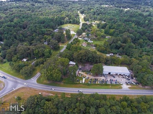 1.9 Acres of Improved Commercial Land for Sale in Braselton, Georgia