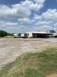 2 Acres of Improved Commercial Land for Sale in Elsa, Texas