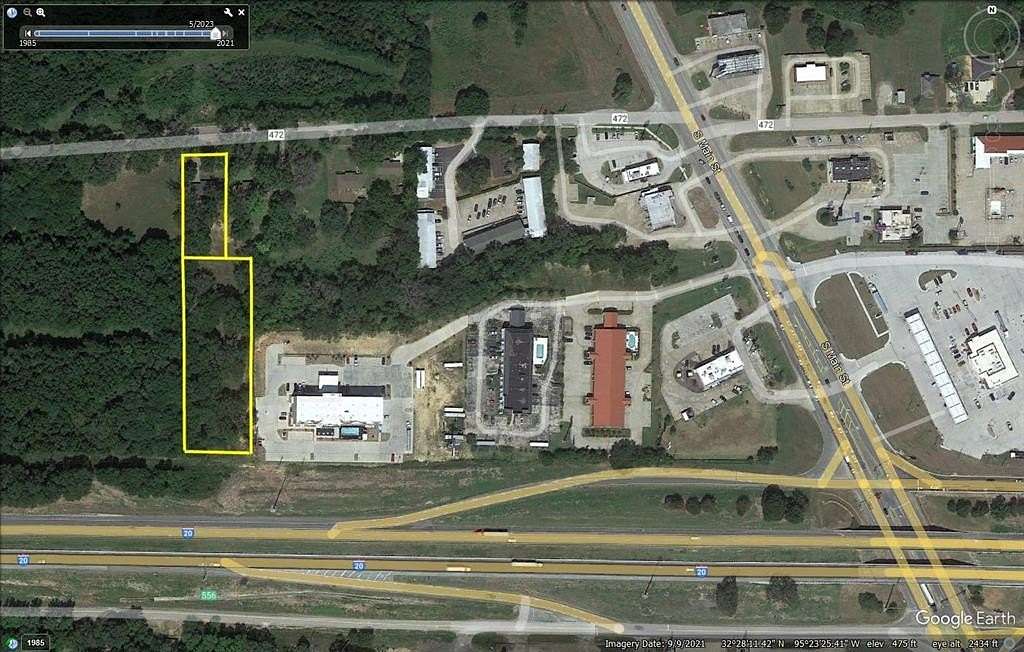 2.29 Acres of Improved Commercial Land for Sale in Lindale, Texas
