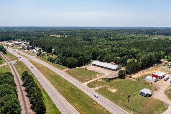 8.95 Acres of Improved Commercial Land for Sale in Queen City, Texas