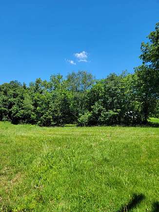 8 Acres of Agricultural Land for Sale in Jackson, Tennessee