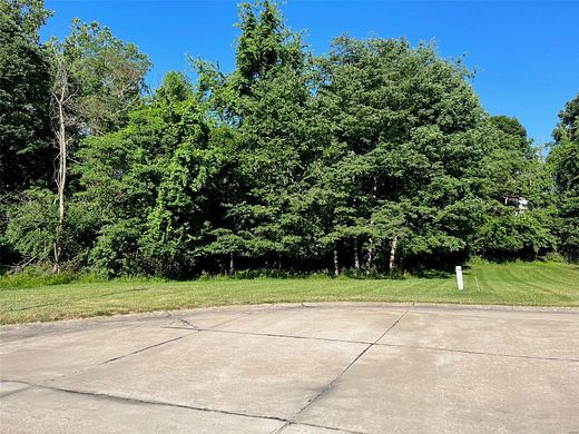 0.58 Acres of Residential Land for Sale in Glen Carbon, Illinois