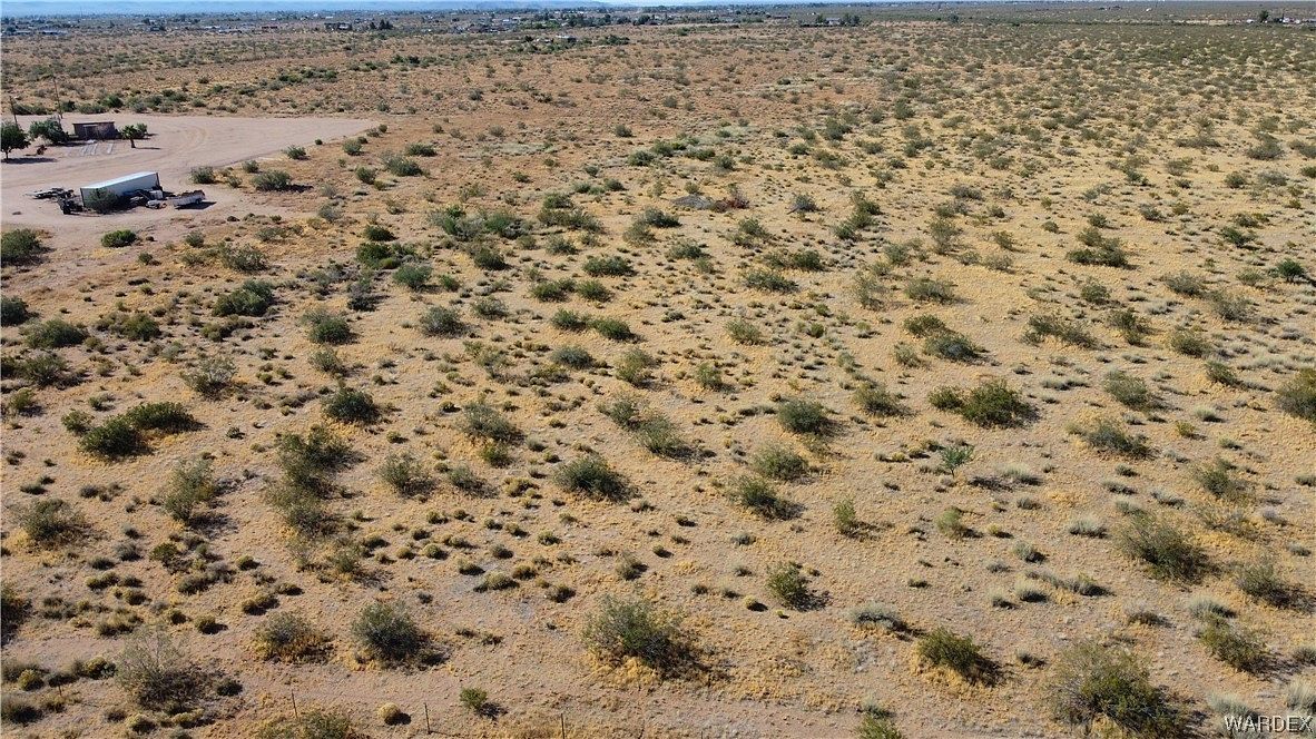 5 Acres of Land for Sale in Golden Valley, Arizona