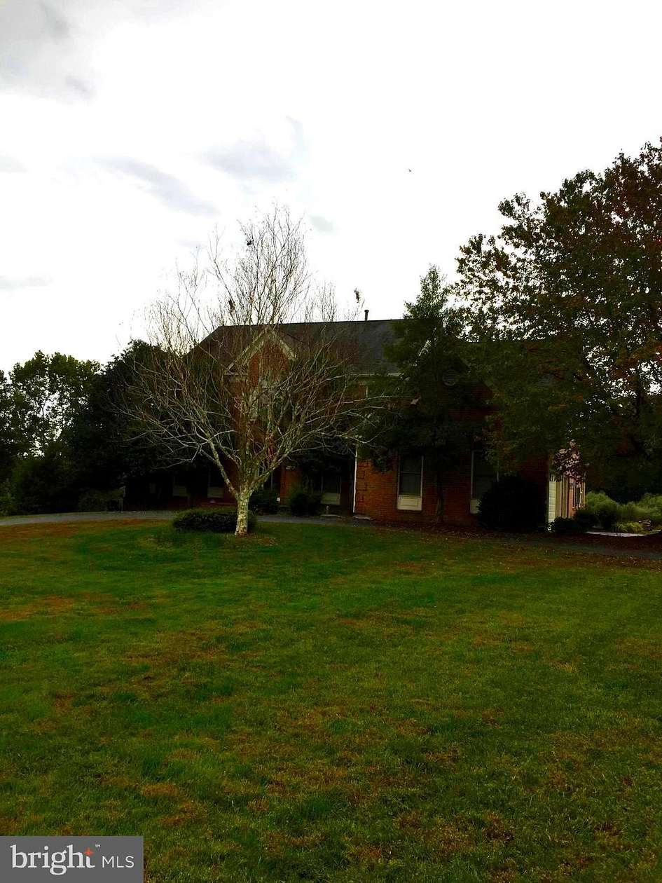 5 Acres of Land with Home for Sale in Clifton, Virginia