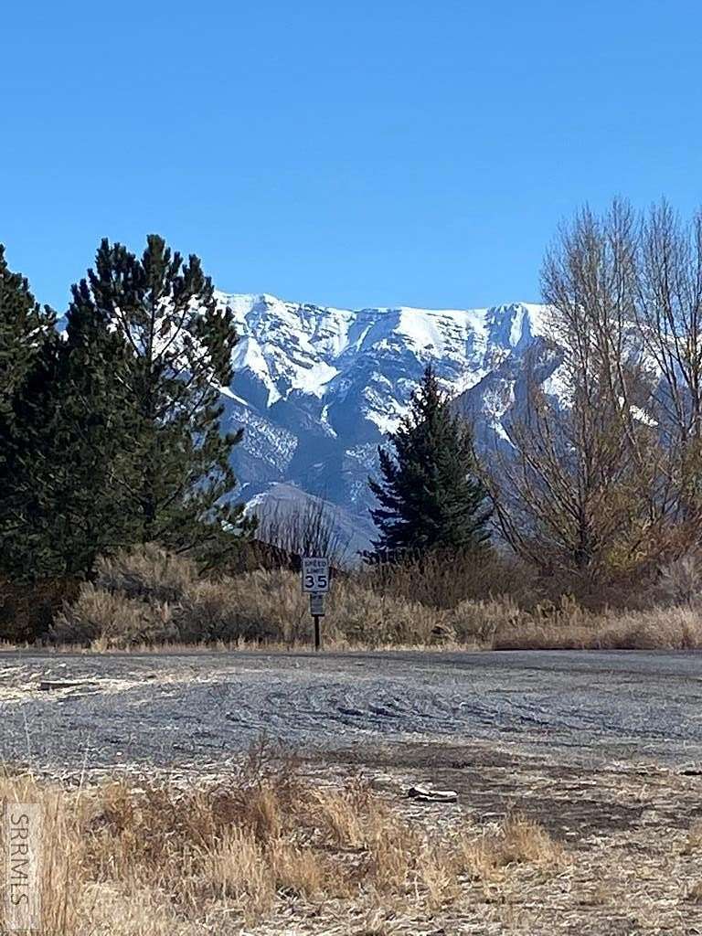 10 Acres of Land for Sale in Mackay, Idaho