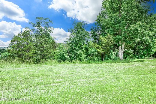 0.87 Acres of Residential Land for Sale in Jefferson City, Missouri