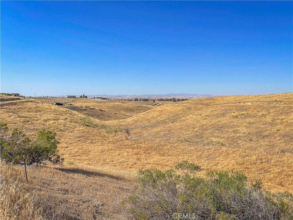 5 Acres of Land for Sale in Creston, California