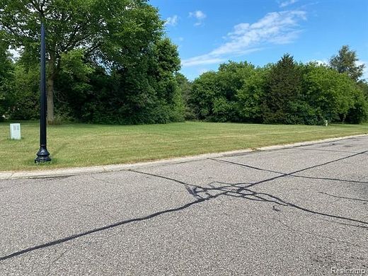 1.1 Acres of Residential Land for Sale in Flushing, Michigan