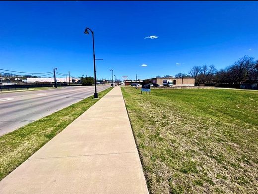 0.64 Acres of Commercial Land for Sale in Arlington, Texas