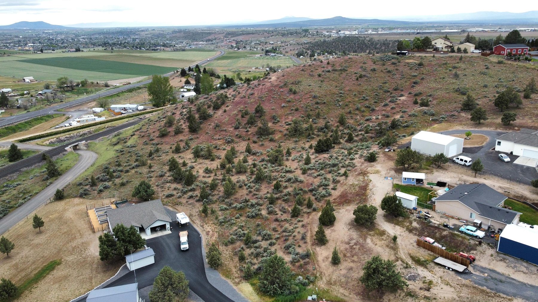 3.2 Acres of Residential Land for Sale in Madras, Oregon