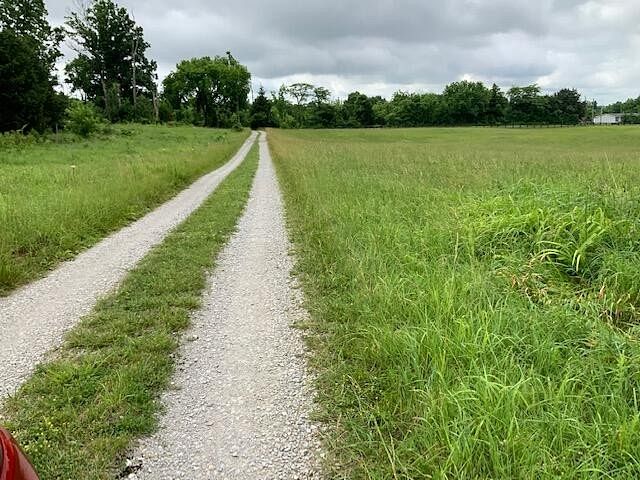 112 Acres of Improved Agricultural Land for Sale in Frankfort, Kentucky