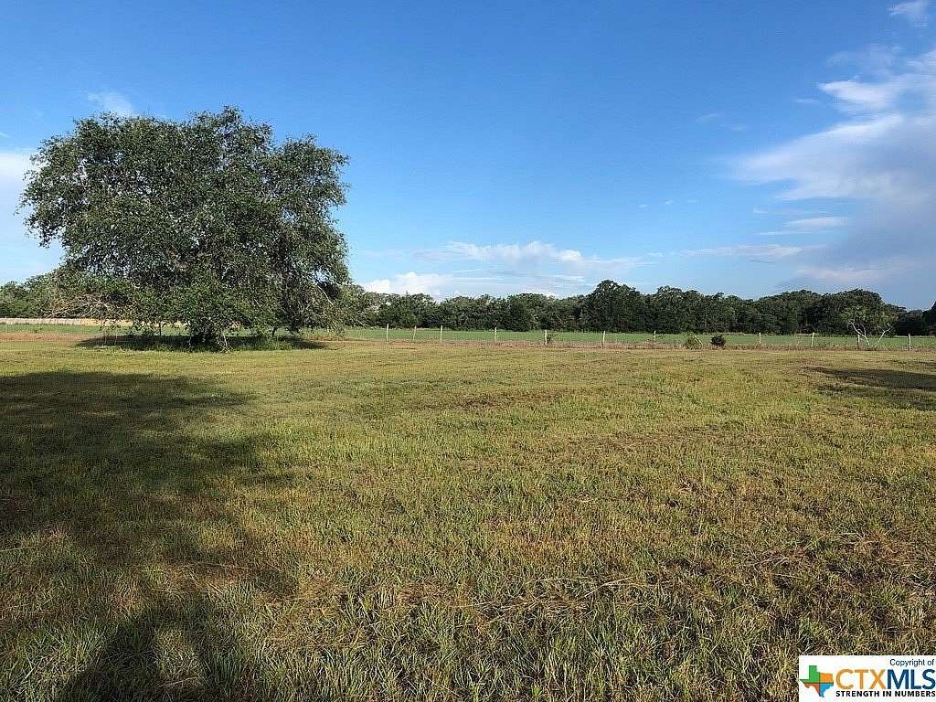 1 Acre of Residential Land for Sale in Hallettsville, Texas