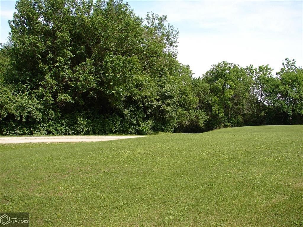1 Acre of Residential Land for Sale in Mount Pleasant, Iowa